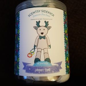 Scentsy Dawson the Deer New Make an offer!